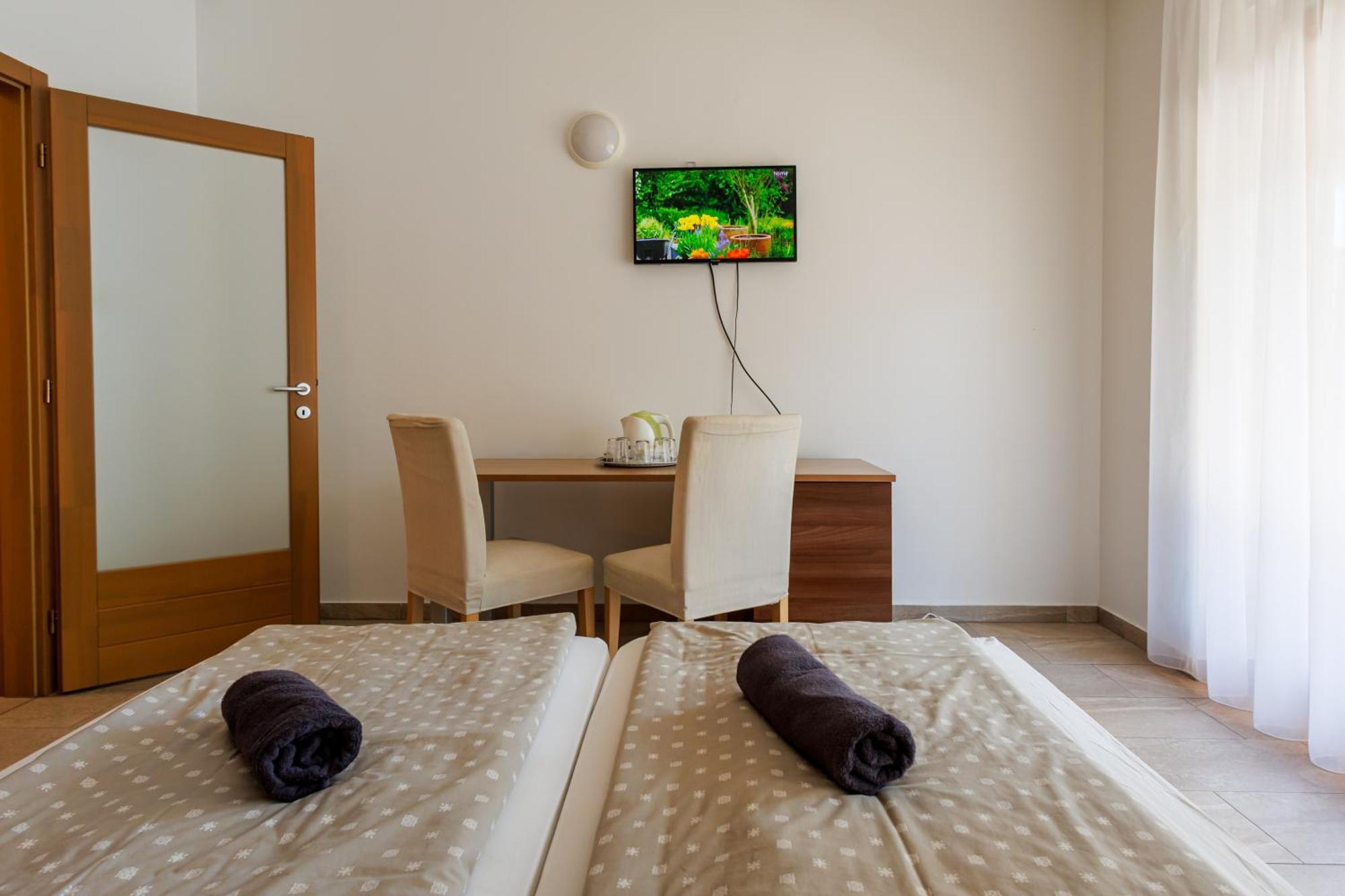 Jacht Apartmanok บาลาตอนฟือเรด ภายนอก รูปภาพ